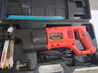 Sierra Sable Profesional EGA Master + Maletín