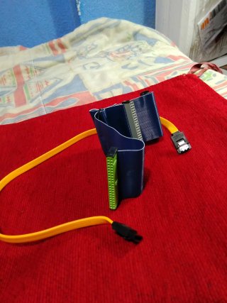 Cavi SATA e IDE per hard disk