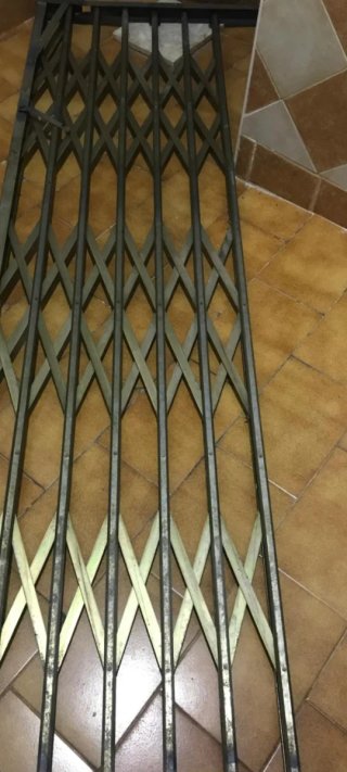 Reja de tienda extensible