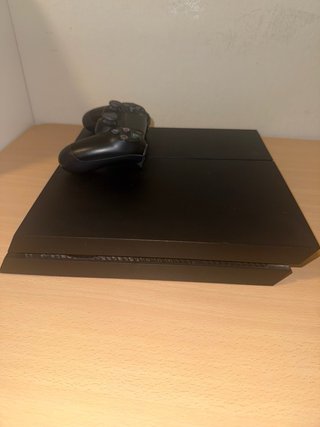 PS4 (PlayStation 4) Negra + Juegos