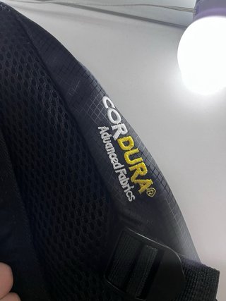 Mochila Supreme Negra Reign 23