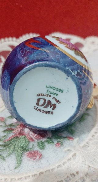 Jarra de porcelana Limoges azul y dorada