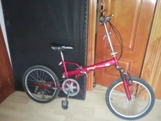 Bicicleta plegable roja