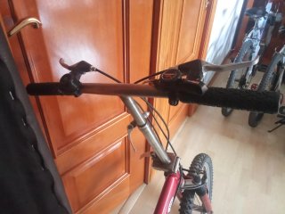 Bicicleta plegable roja
