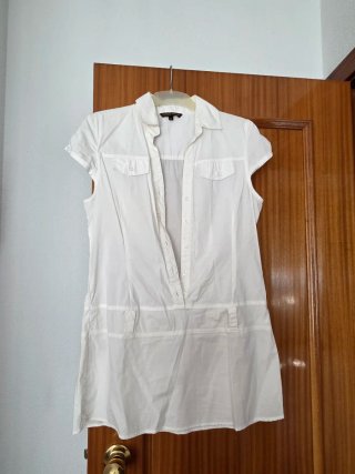 Vestido blanco talla XL.