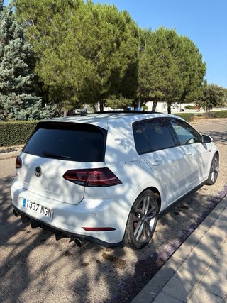 Volkswagen Golf GTI 7.5 performance 245cv
