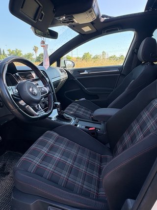 Volkswagen Golf GTI 7.5 performance 245cv