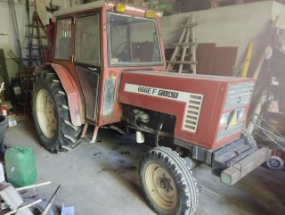 Tractor Fiat 660EF con equipo