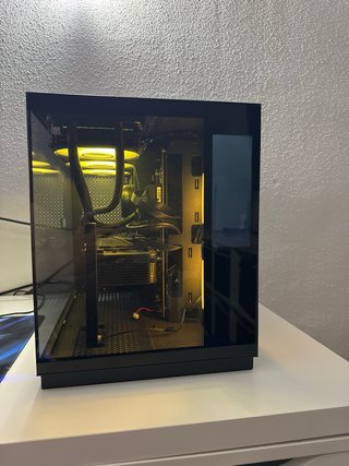 PC Gaming Ryzen 7 8700G + RTX 5060 TI + 48GB DDR5