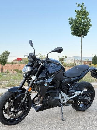 BMW F900R Triple Black