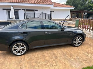 Lexus IS 220D 2005