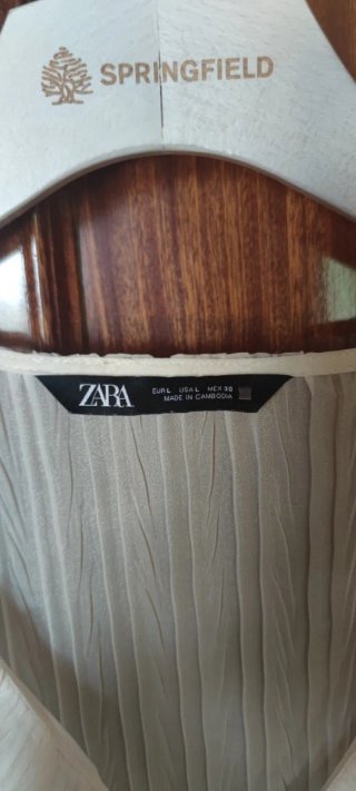 Blusa Zara Volantes Talla L