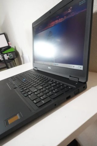 Ordenador Portátil DELL I5-7300U 16GB 512G SAMSUNG