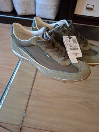 Zapatillas Zara Talla 41 Verde Oliva