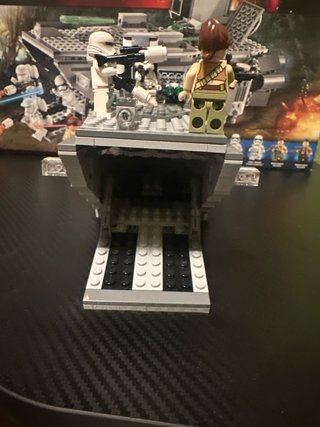 LEGO Star Wars: First Order Transporter 75103