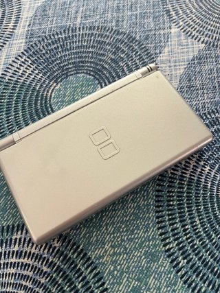 Consola Nintendo DS Plata
