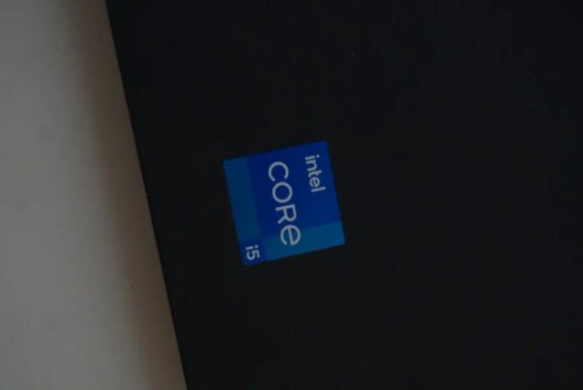 Portatile DELL I5-1235U 16GB 512GB SSD