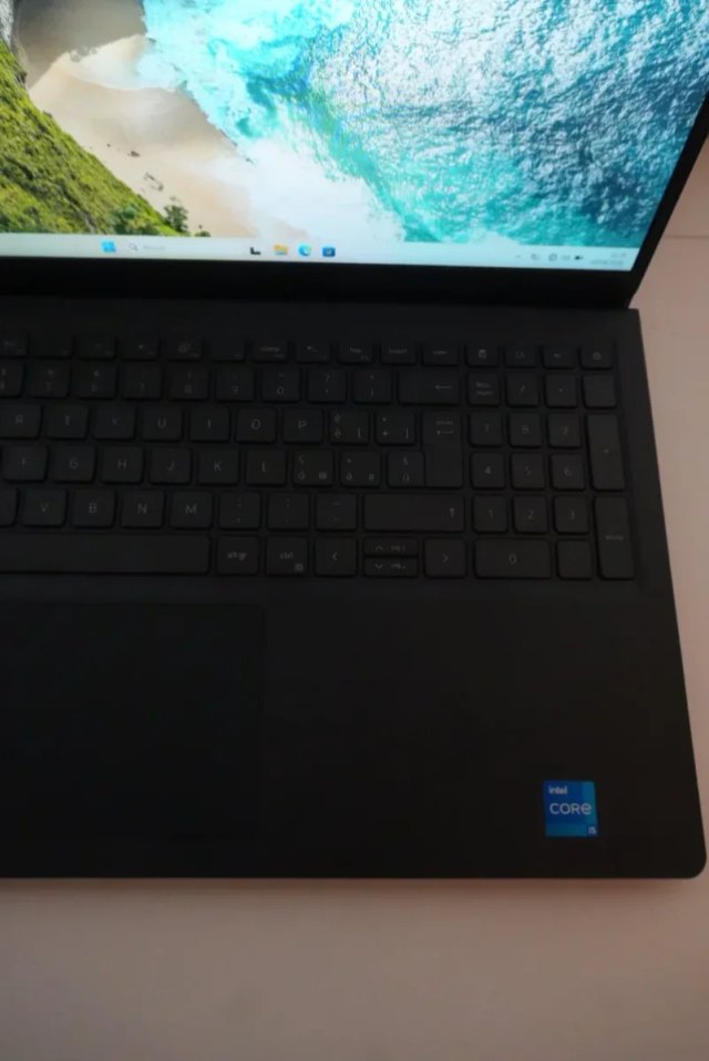 Portatile DELL I5-1235U 16GB 512GB SSD