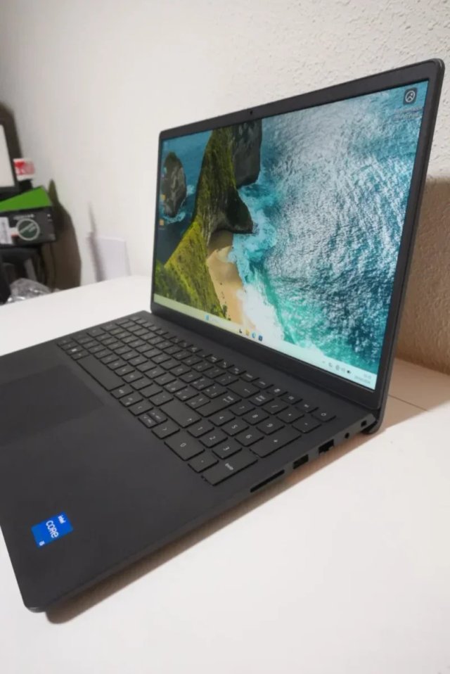 Portatile DELL I5-1235U 16GB 512GB SSD