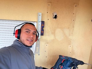 Mantenimiento aires acondicionados  Ayudante