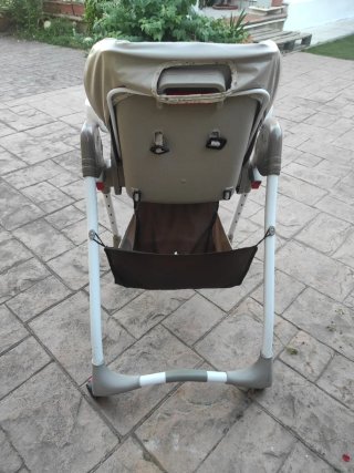Trona Jane plegable con baandeja