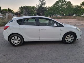 Opel Astra 2011