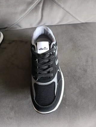 Zapatillas Ellesse Talla 40 Negras y Grises