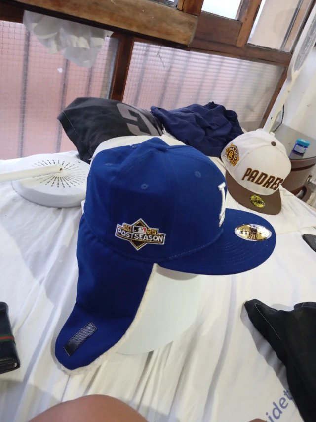 Gorra New Era LA Azul con Orejeras