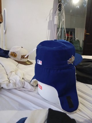 Gorra New Era LA Azul con Orejeras