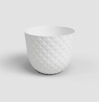 Macetero blanco de plástico con diseño