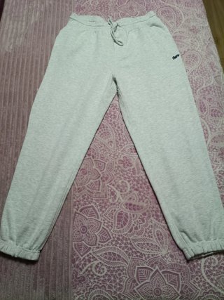Pantalón de chándal gris invierno