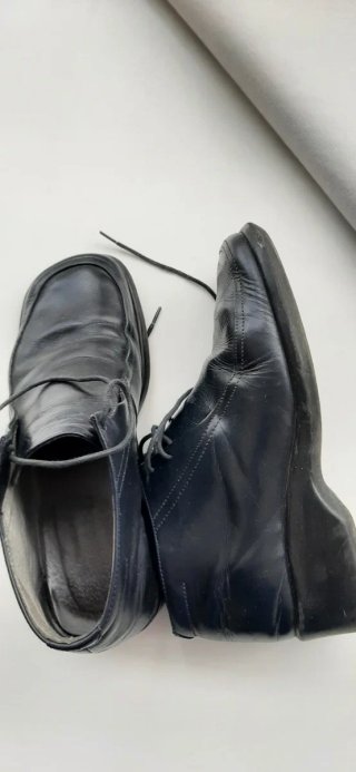 Botas piel negras talla 35