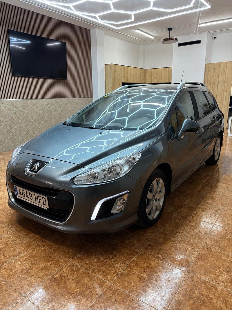 Peugeot 308 SW 1.6HDI 90CV 2012 - foto 1
