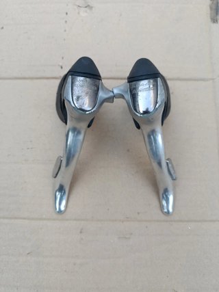 Manetas Shimano Dura-Ace 7700 9v