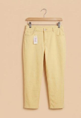 Pantalones amarillos