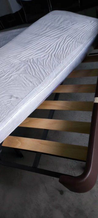 Cama nido beige y marrón