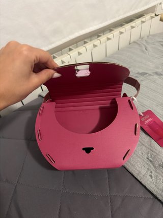 Bolso de cartón con flores