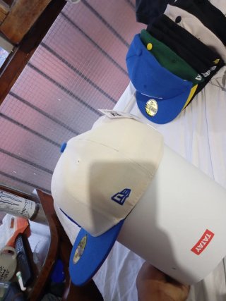 Gorra New Era LA Blanca y Azul
