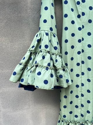 Traje de flamenca verde y azul
