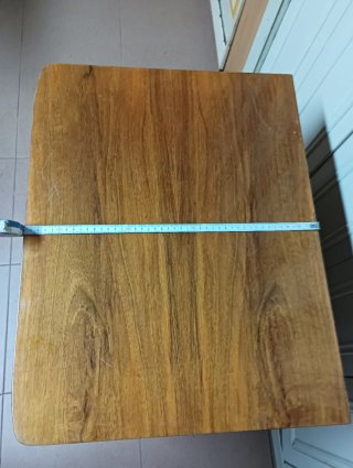 Mesa antigua para máquina de coser
