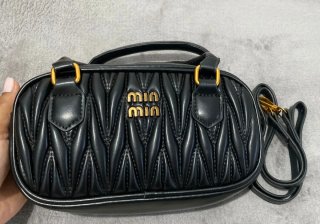 Cartera Coach Beige y Negro Negro Cartera Miu miu