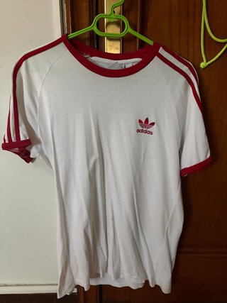 Camiseta Adidas blanca y roja