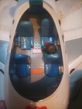 Avión de juguete con sonidos