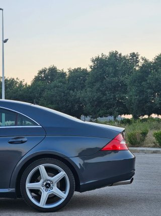 Mercedes Benz CLS 500