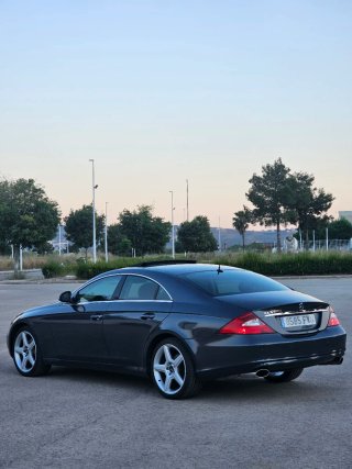Mercedes Benz CLS 500