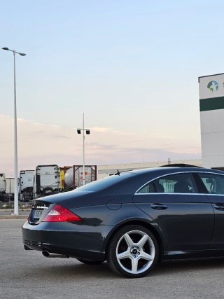 Mercedes Benz CLS 500