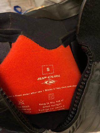Traje de surf negro