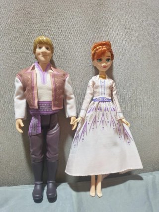 Pack Muñecas Anna y Kristoff Frozen 2