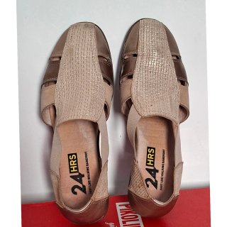 Zapatos 24 horas 38 Beige y Dorados