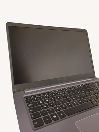 Asus X510UR Intel Core i5 8GB RAM 128GB SSD